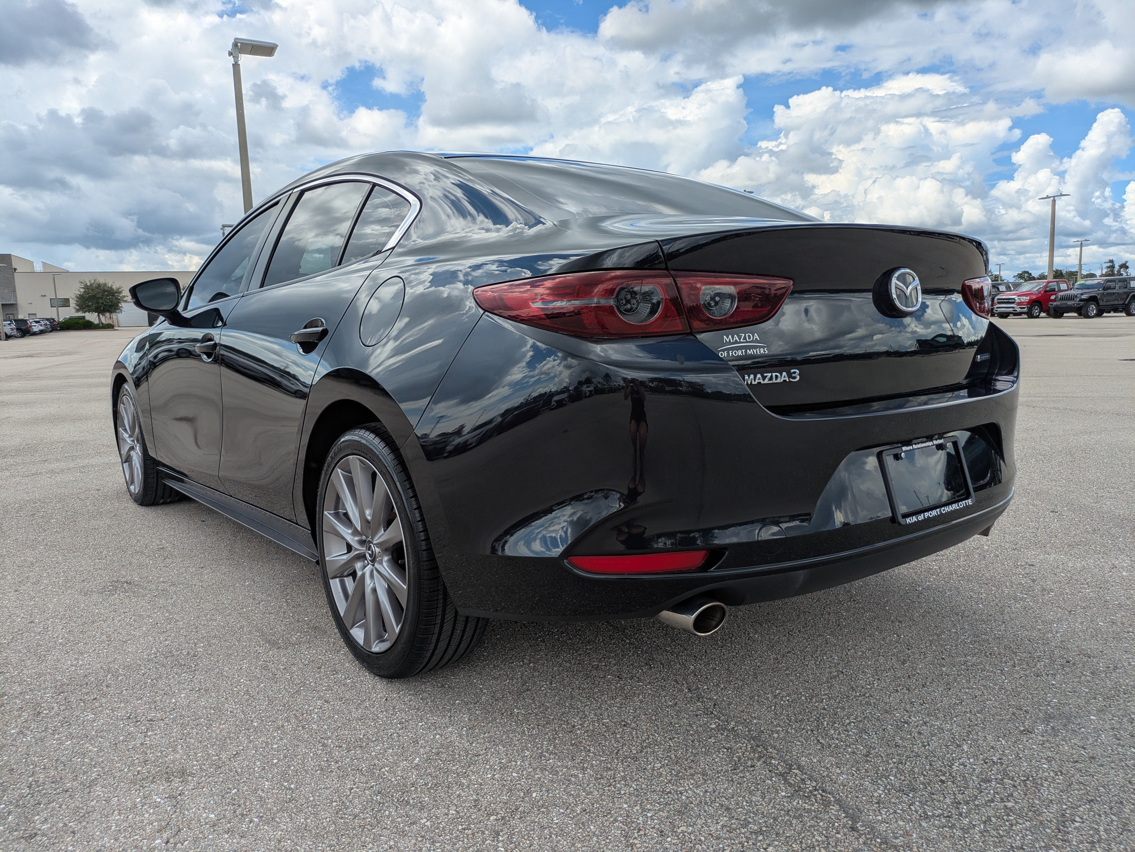 Used 2020 MAZDA MAZDA3 Sedan w/ Select Package FWD image 6