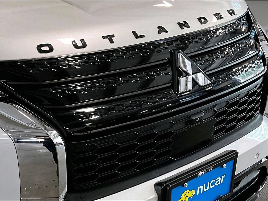 Used 2024 Mitsubishi Outlander SE AWD/4WD image 33