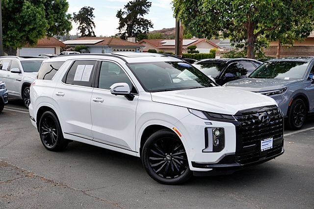Certified 2025 Hyundai Palisade Calligraphy AWD/4WD image 3