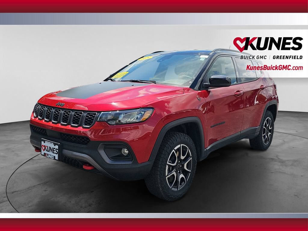 Used 2025 Jeep Compass Trailhawk AWD/4WD image 5