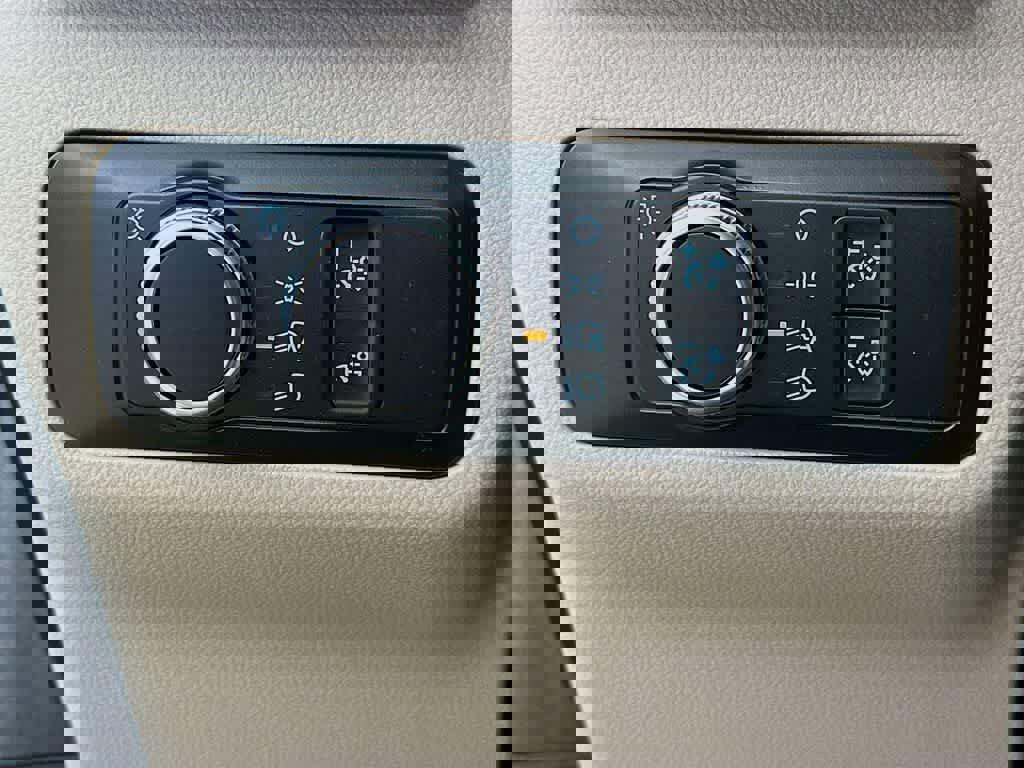 Certified 2020 Ford Escape SE image 26