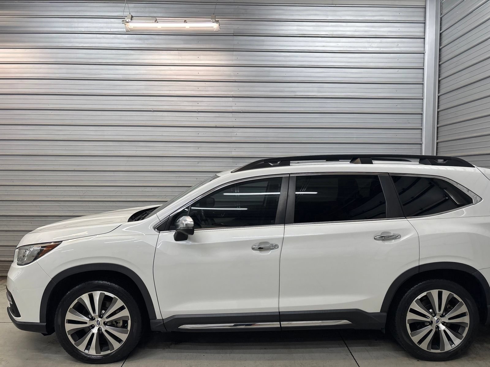 Used 2019 Subaru Ascent Touring w/ Popular Package #3 AWD/4WD image 3