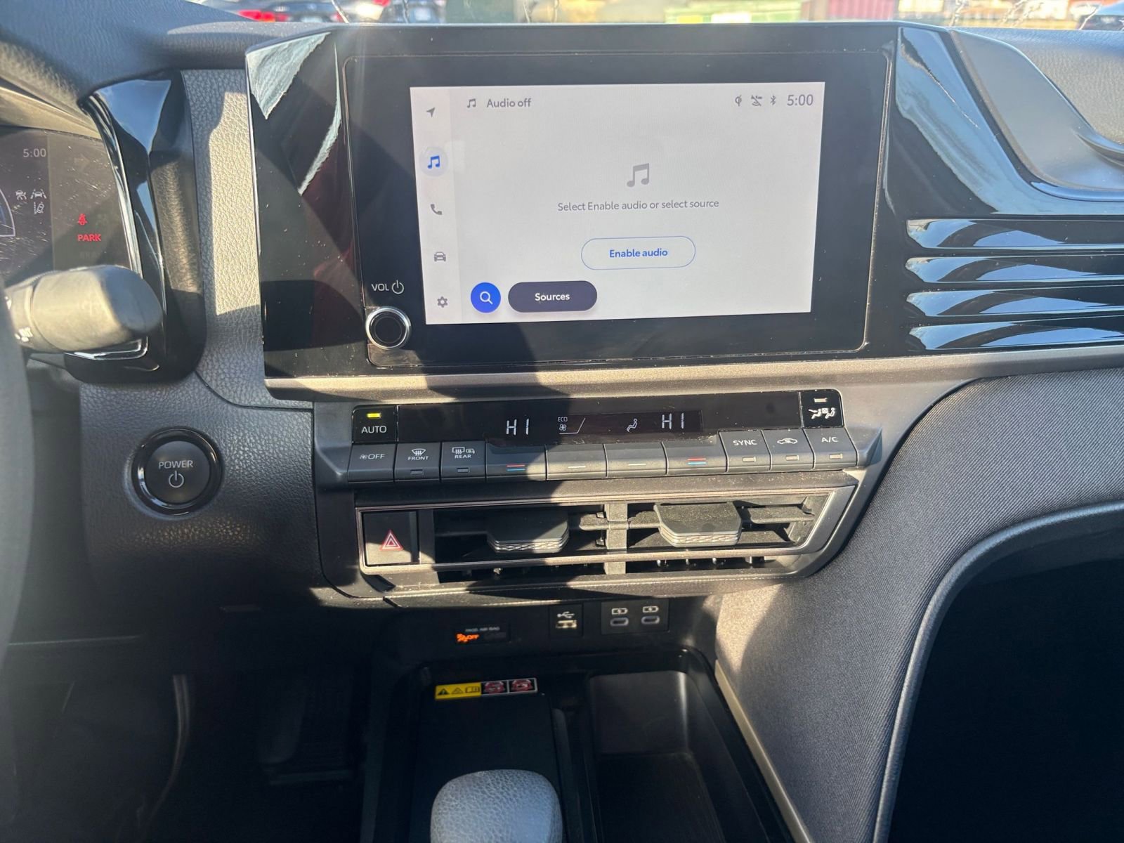 Used 2025 Toyota Camry LE image 18