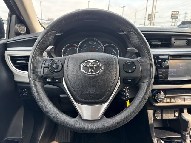 Used 2014 Toyota Corolla LE FWD image 18
