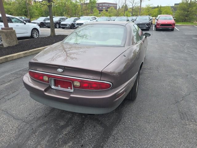 Used 1995 Buick Riviera Supercharged Coupe FWD image 11