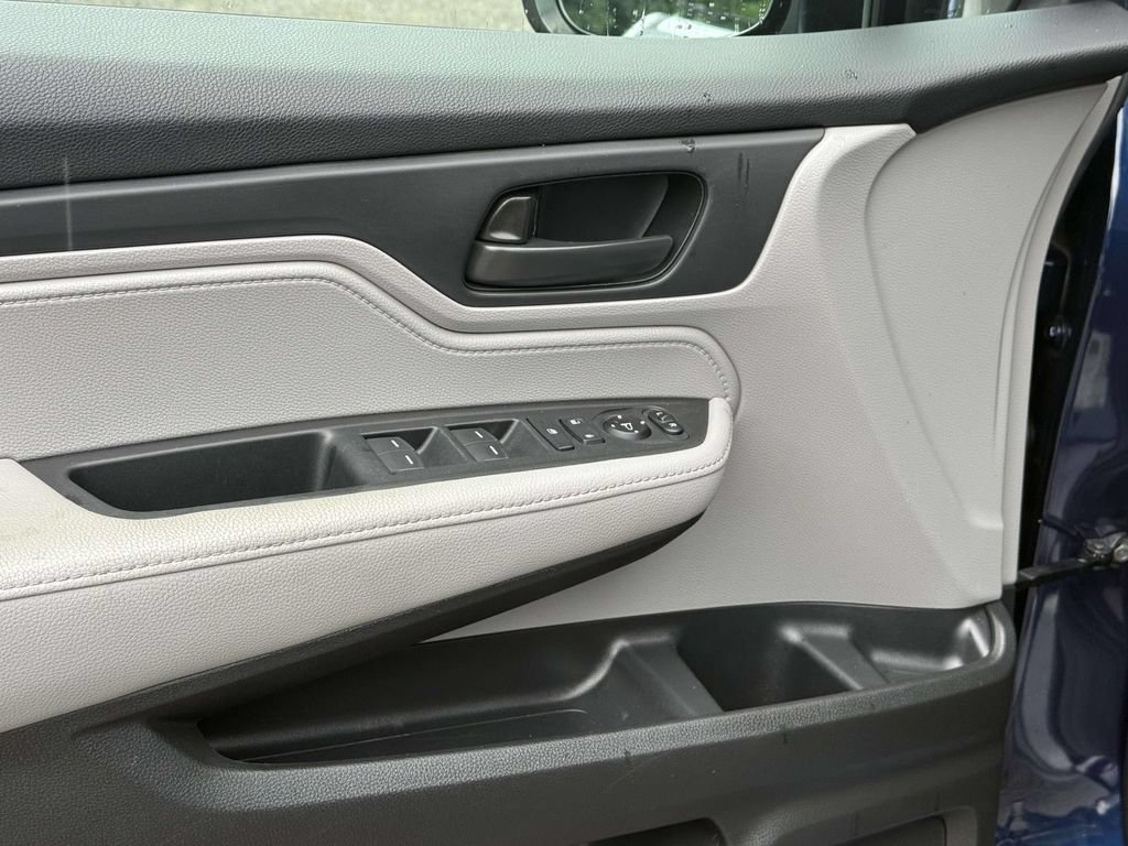 Used 2019 Honda Odyssey EX image 22