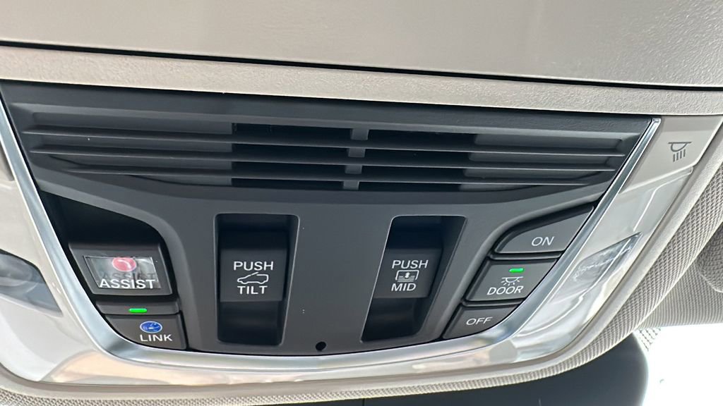 Used 2023 Acura RDX w/ Technology Package image 30