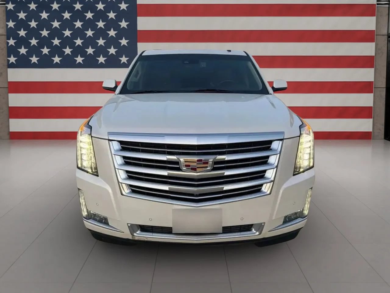 Used 2015 Cadillac Escalade ESV Premium AWD/4WD image 3