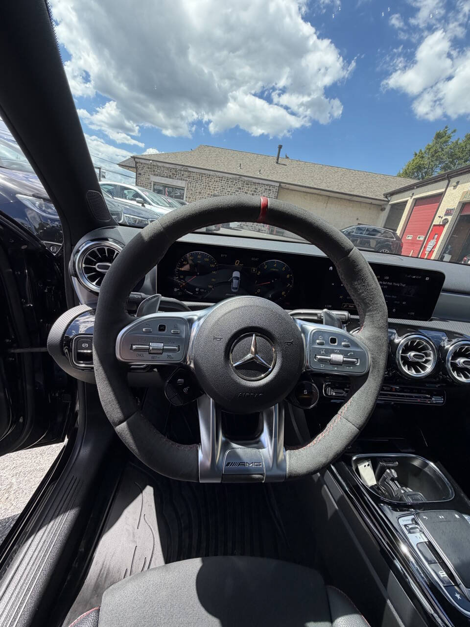 Used 2020 Mercedes-Benz A 35 AMG 4MATIC image 34