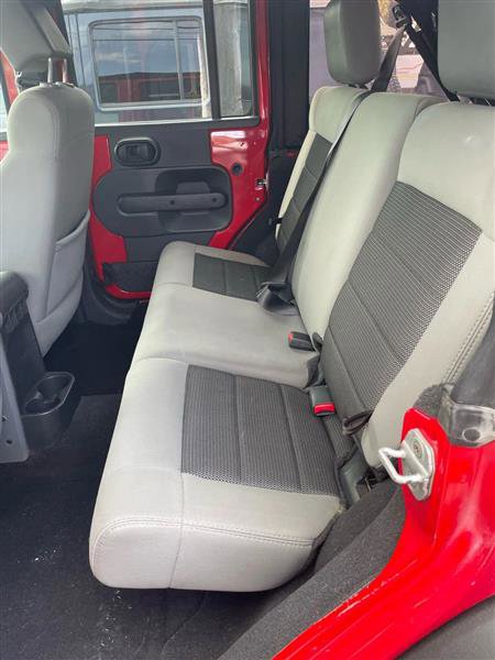 Used 2010 Jeep Wrangler Unlimited Sport image 12