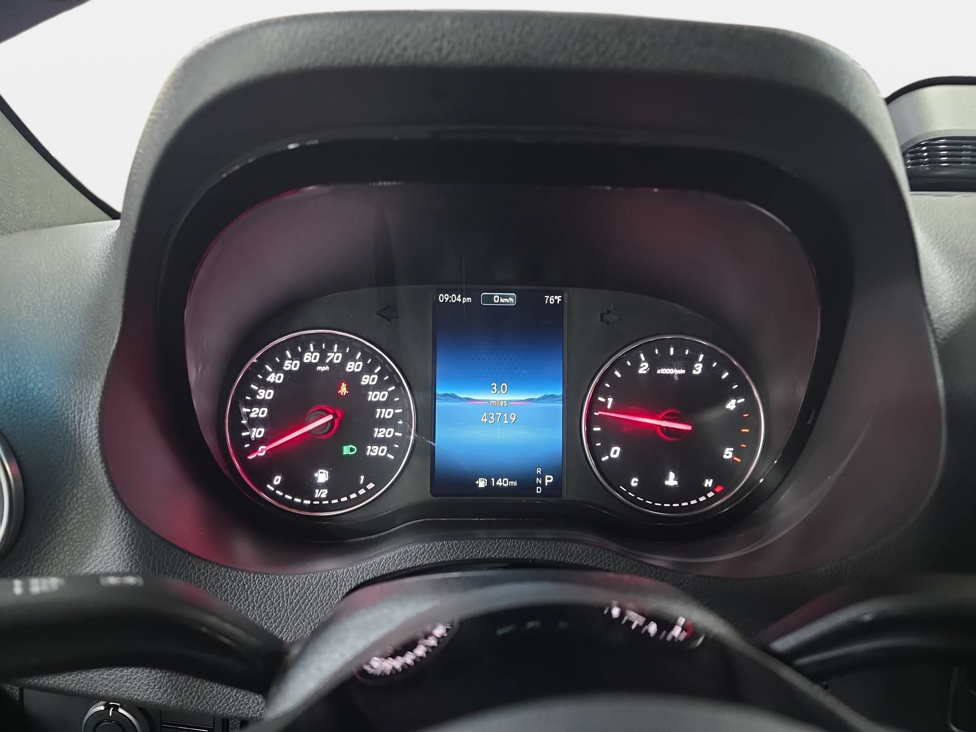 Used 2025 Mercedes-Benz Sprinter 2500 image 18