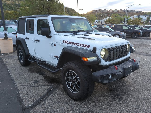 Used 2024 Jeep Wrangler Unlimited Rubicon w/ Technology Group AWD/4WD image 2