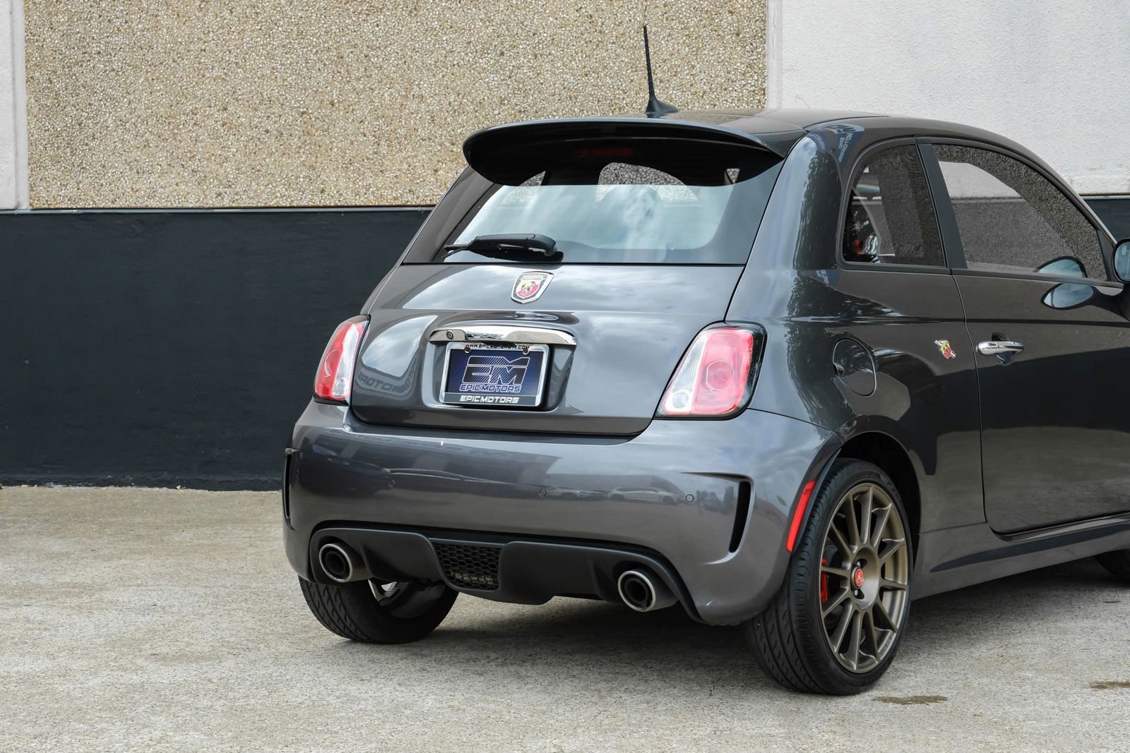 Used 2018 FIAT 500 Abarth w/ Popular Equipment Package image 11