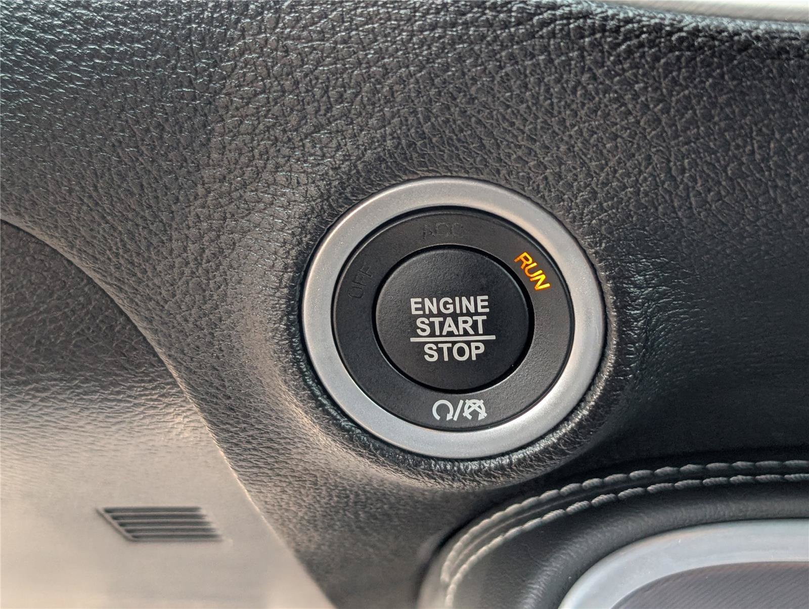 Used 2021 Dodge Challenger R/T Scat Pack RWD image 24