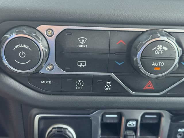 Certified 2026 Jeep Wrangler Unlimited Rubicon AWD/4WD image 35