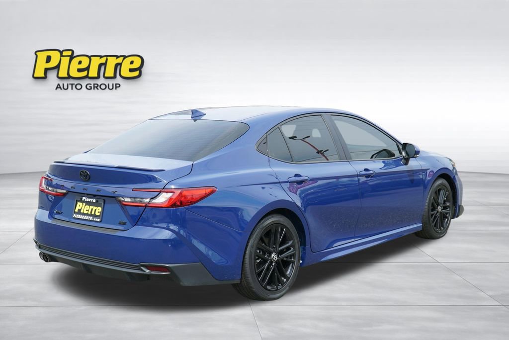 Used 2025 Toyota Camry SE FWD image 7