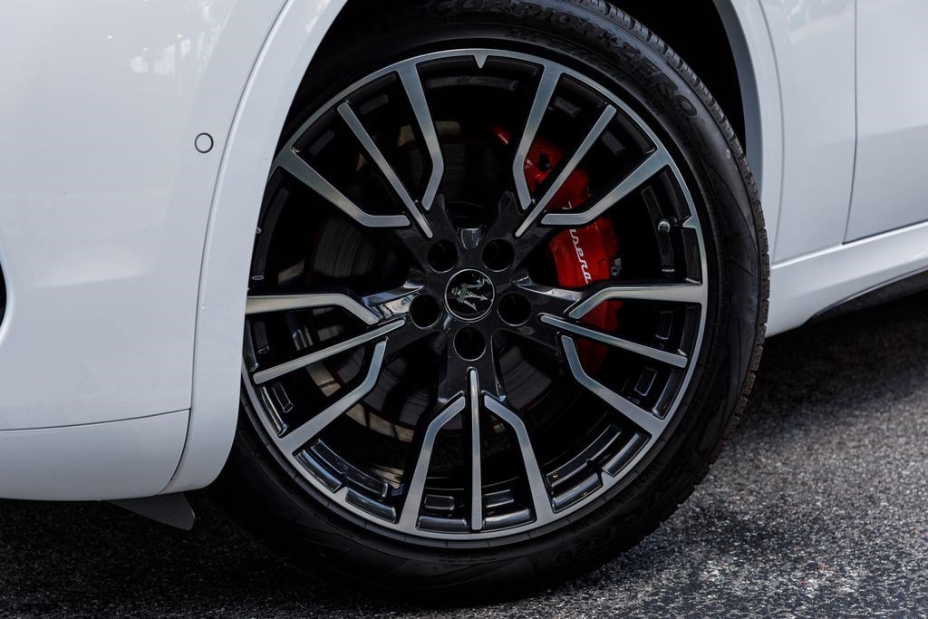 Certified 2023 Maserati Grecale Modena AWD/4WD image 43