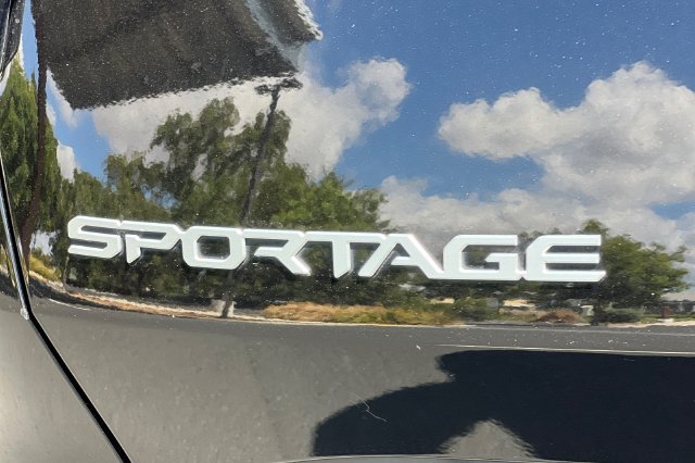 Used 2023 Kia Sportage LX AWD/4WD image 33