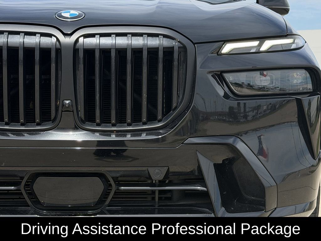 Used 2024 BMW X7 xDrive40i w/ Executive Package image 4