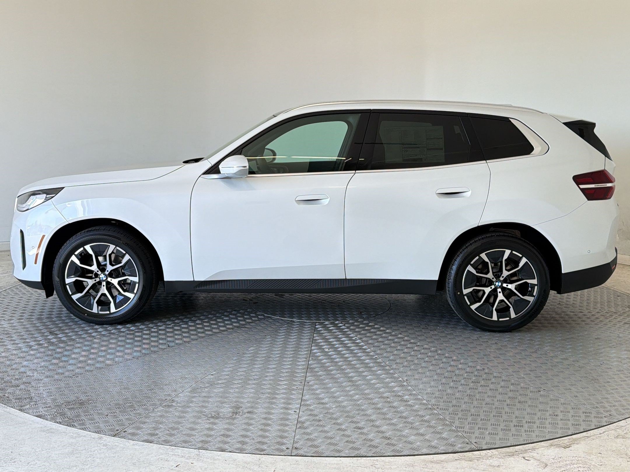 New 2026 BMW X3 xDrive30i w/ Convenience Package AWD/4WD image 2