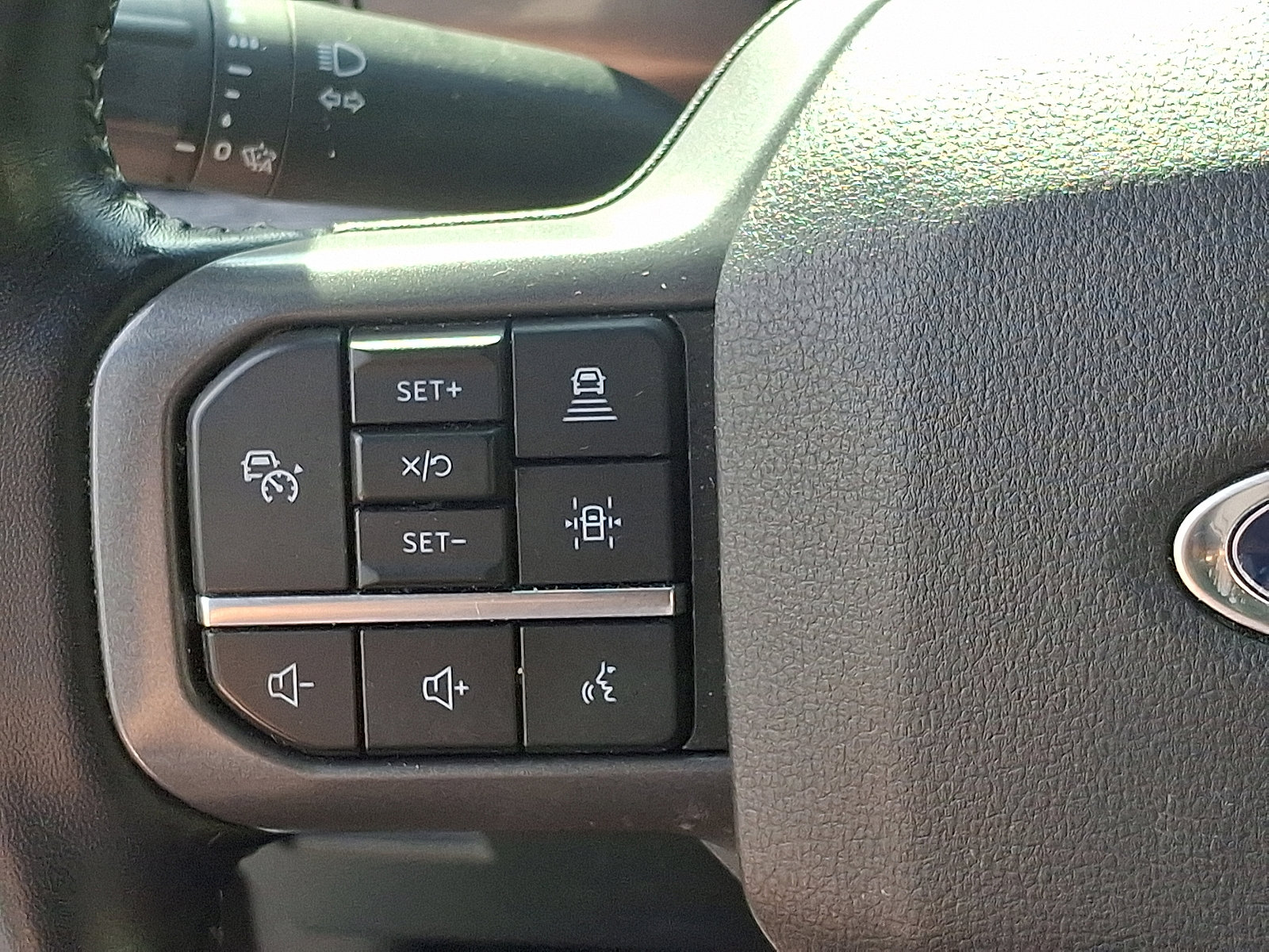 Used 2022 Ford F150 Lariat w/ Equipment Group 502A High image 21