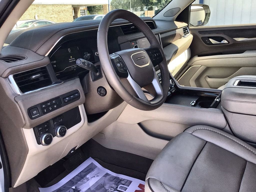 Used 2023 GMC Yukon Denali image 10