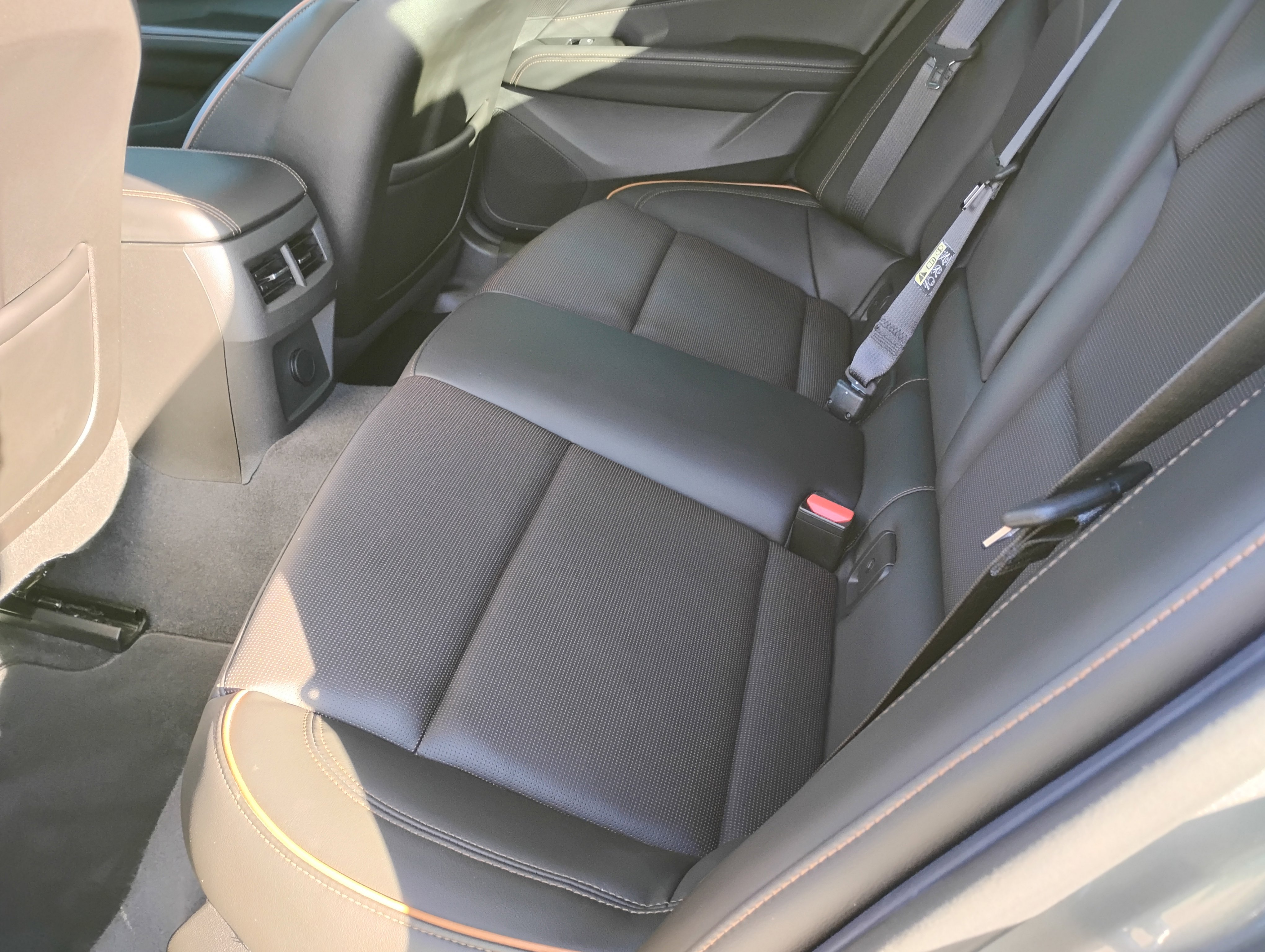 Used 2020 Cadillac CT4 V w/ Climate Package image 10