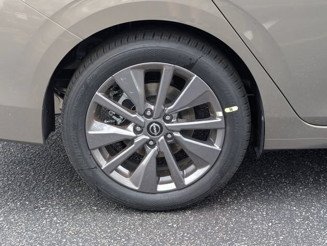 New 2026 Nissan Sentra SL w/ Floor Mat Package FWD image 8