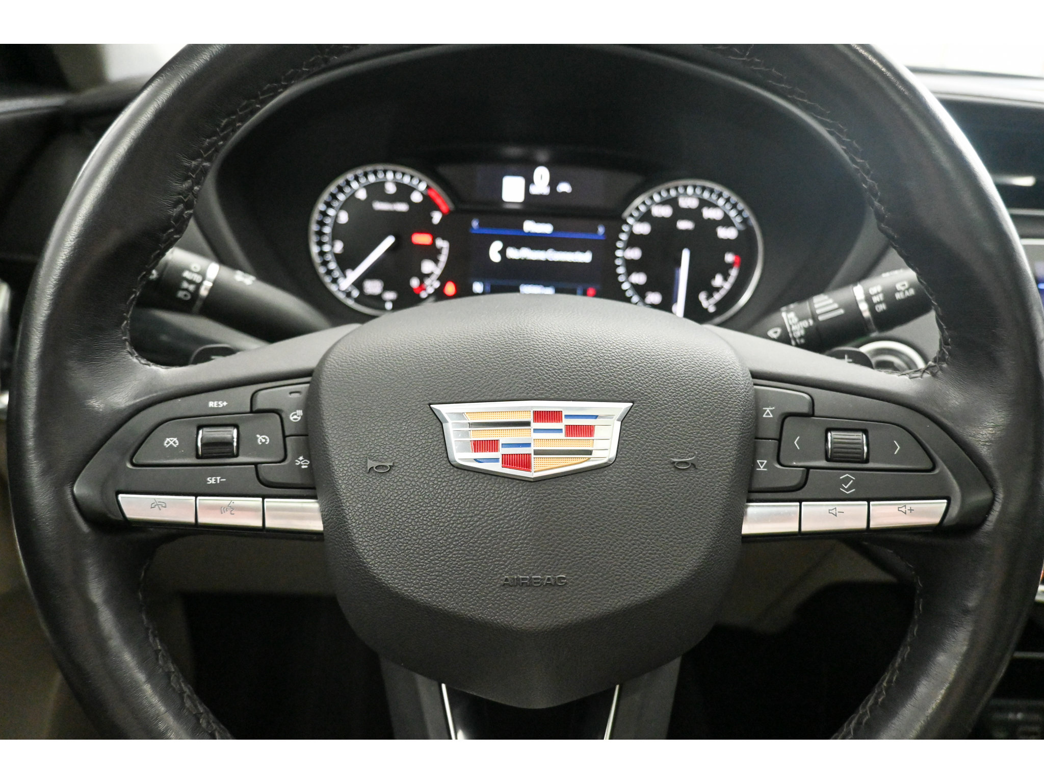 Used 2023 Cadillac XT4 Premium Luxury w/ Cold Weather Package FWD image 36
