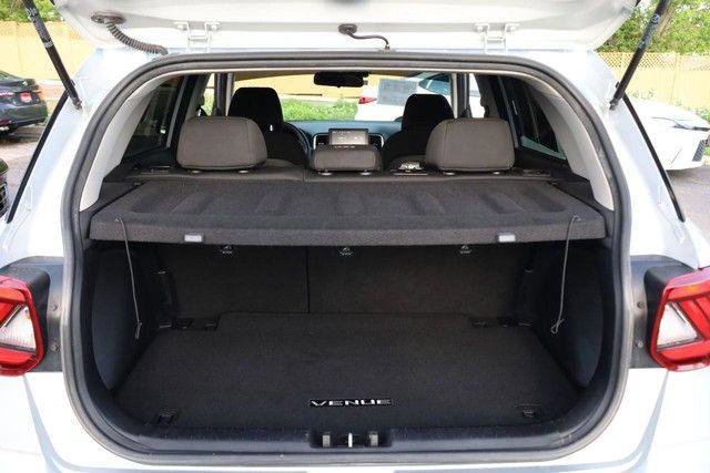Used 2021 Hyundai Venue SE FWD image 7