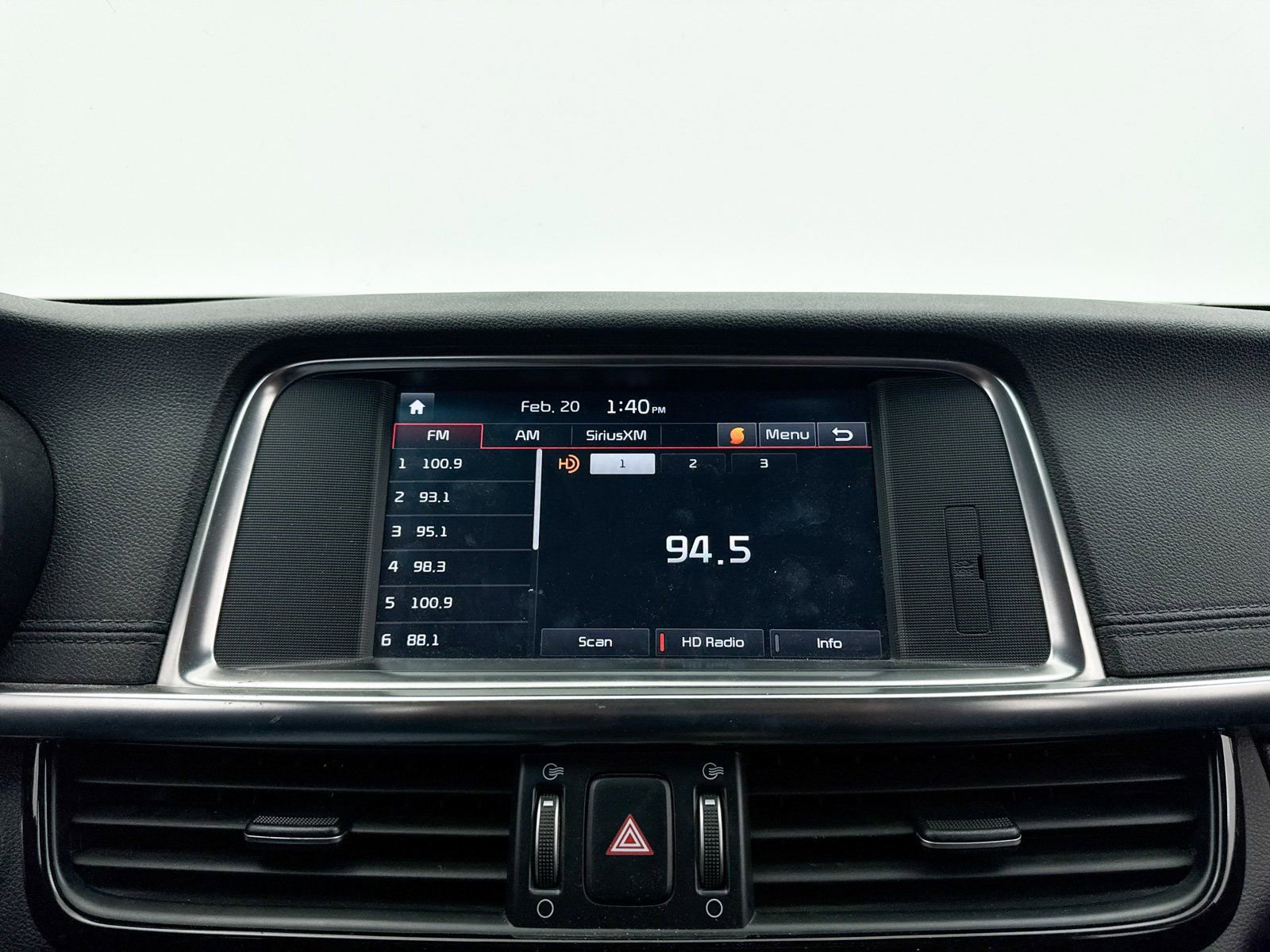 Used 2017 Kia Optima SX image 18