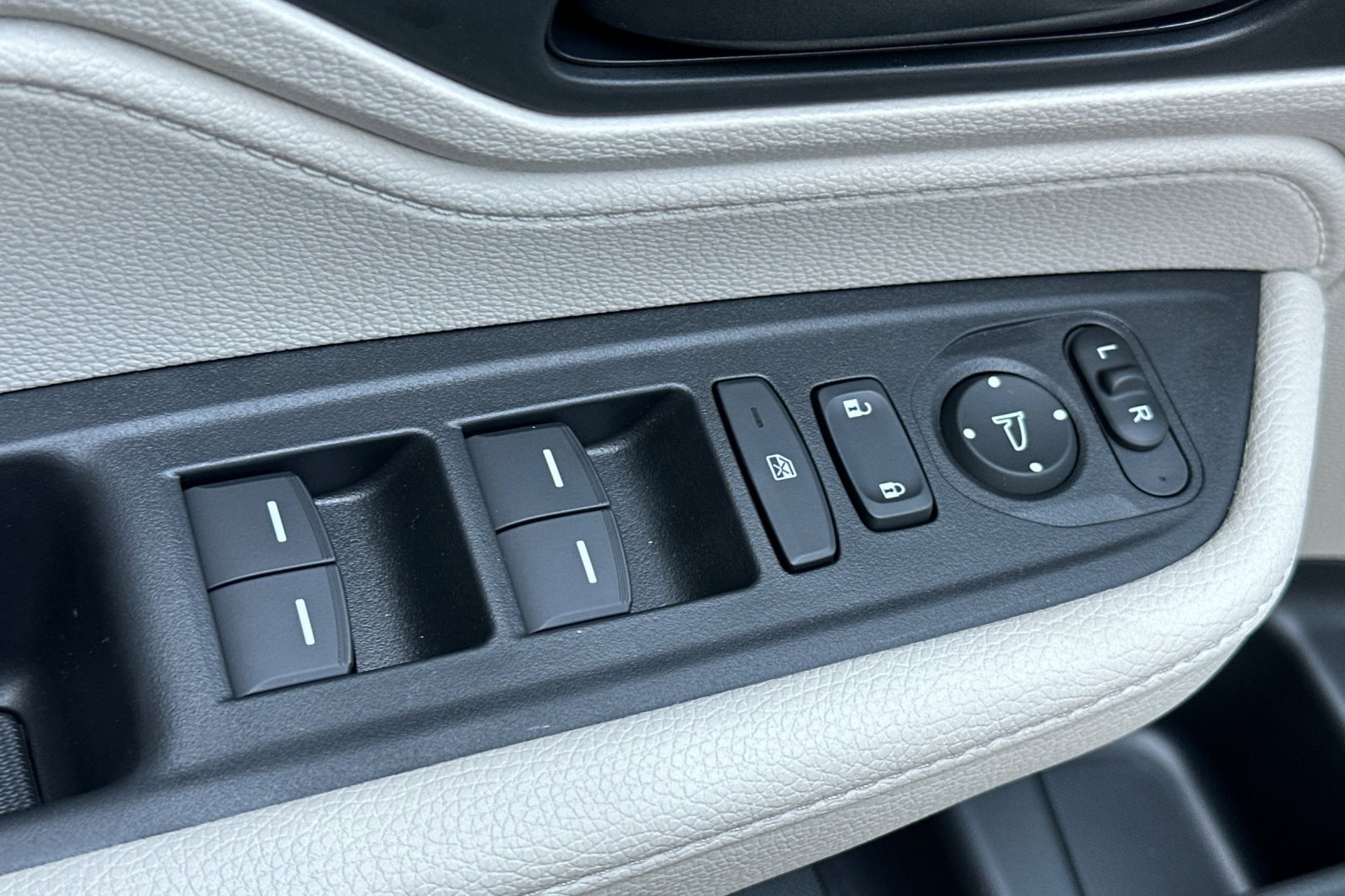 New 2026 Honda Odyssey EX-L image 11