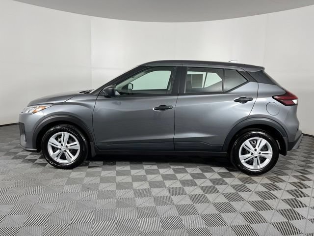 Certified 2025 Nissan Kicks Play S FWD image 7
