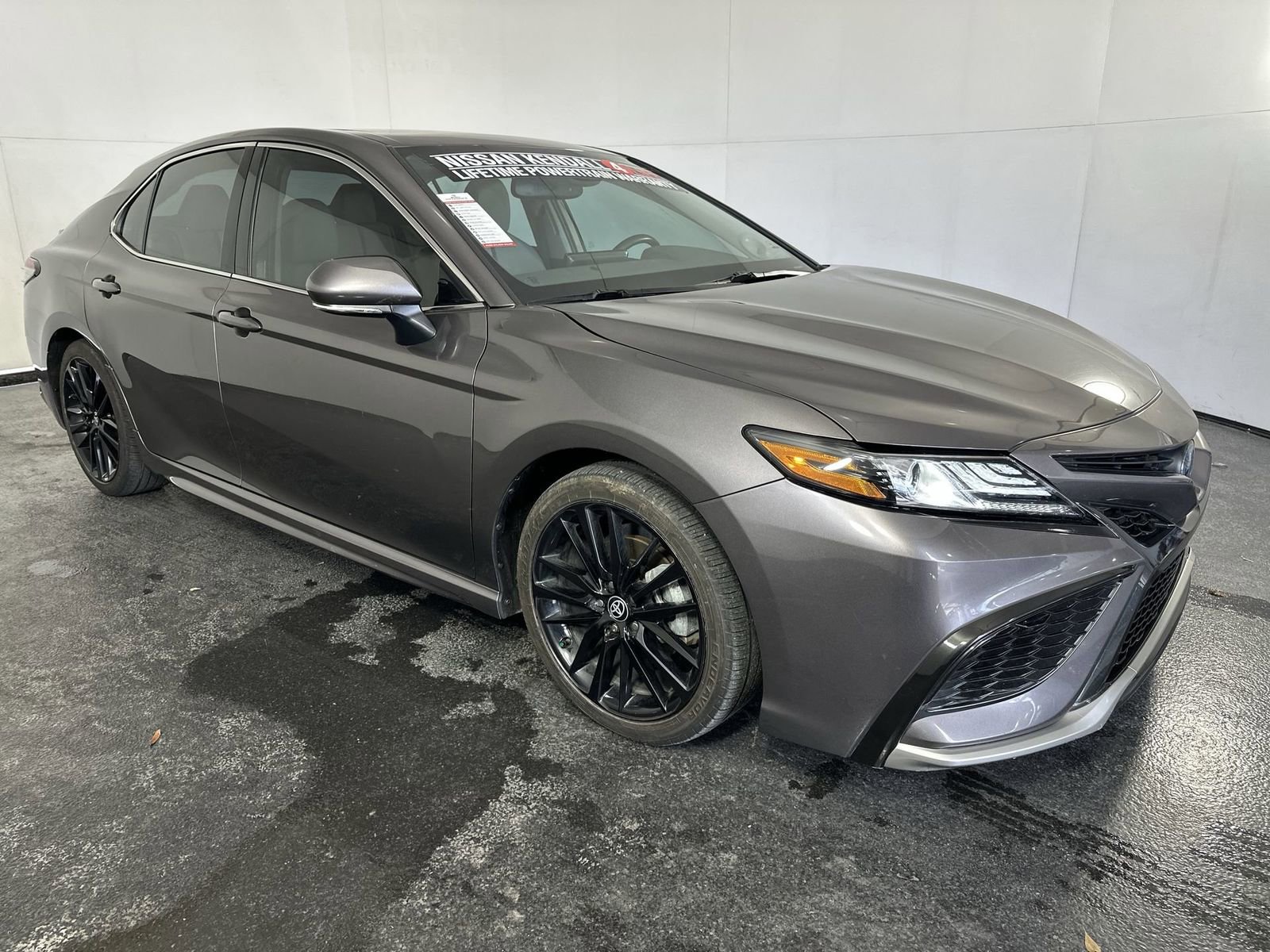 Used 2024 Toyota Camry XSE w/ Navigation Package image 2