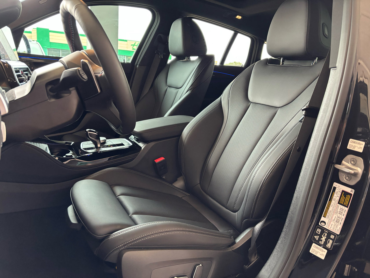 Used 2025 BMW X4 M40i w/ Premium Package image 14