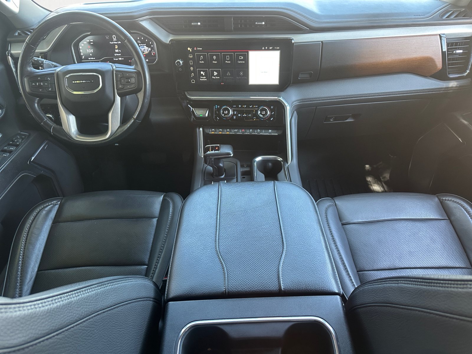 Used 2023 GMC Sierra 1500 Denali w/ Denali Reserve Package AWD/4WD image 3