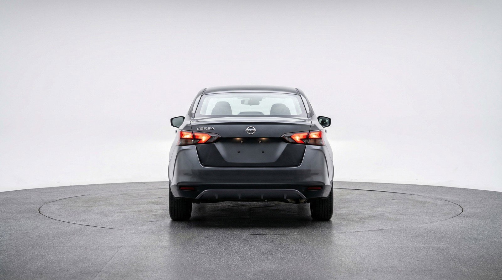 Used 2025 Nissan Versa SV image 6