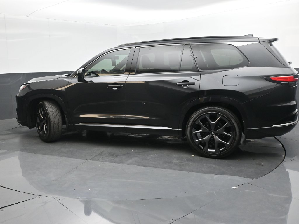 Used 2025 Lexus TX 500h AWD w/ Technology Package image 30