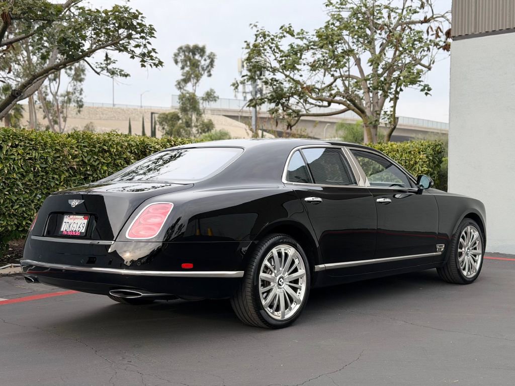 Used 2013 Bentley Mulsanne image 16