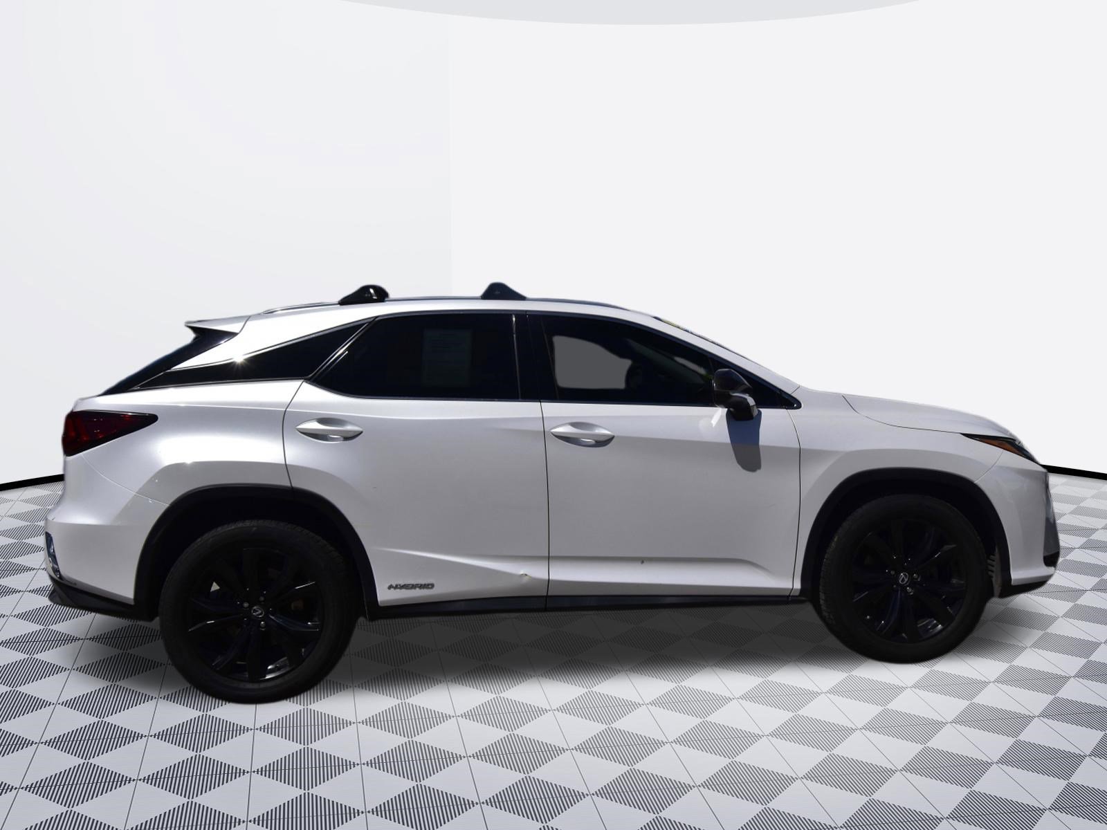 Used 2016 Lexus RX 450h AWD w/ Cold Weather Package image 5