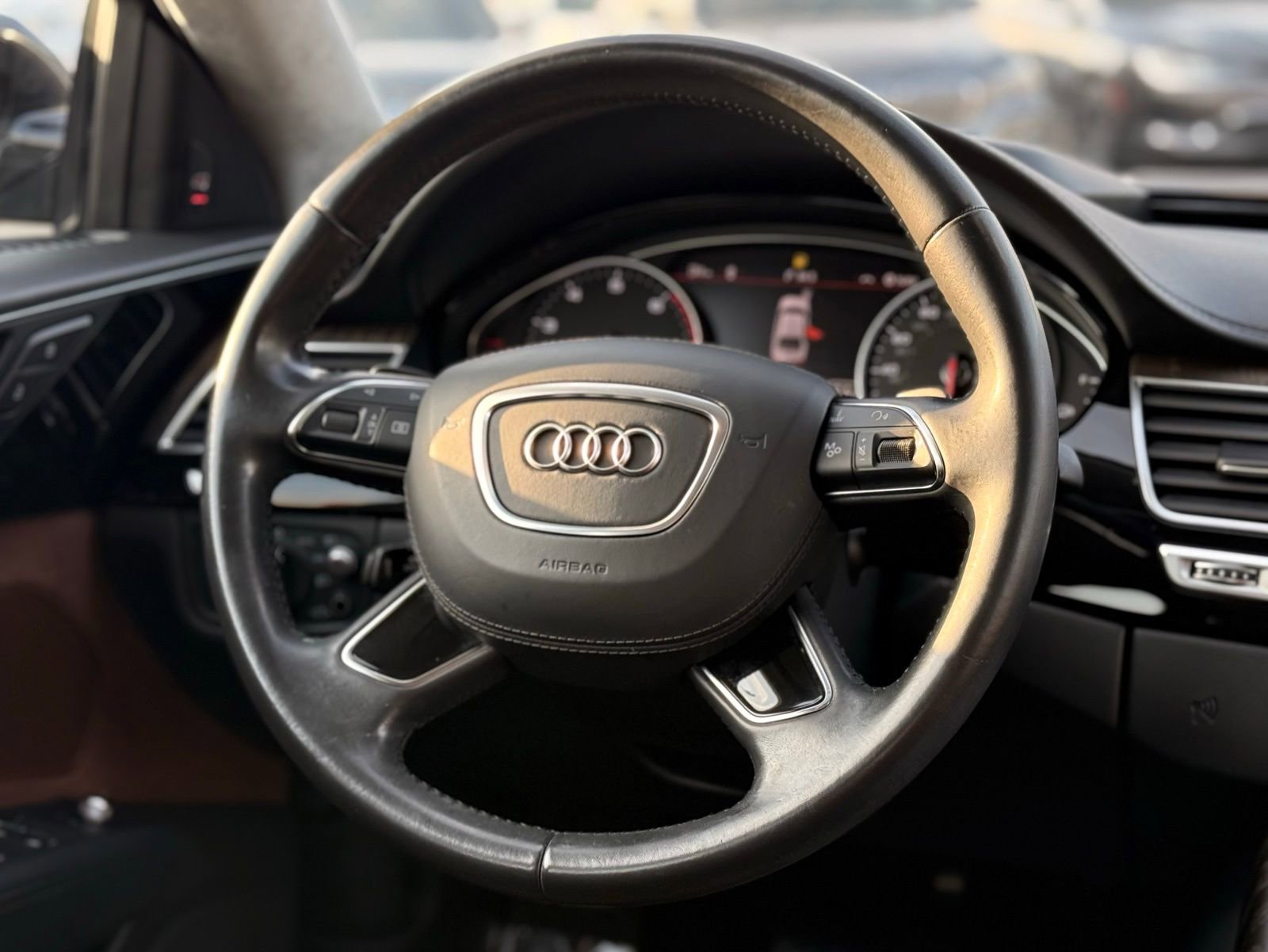 Used 2015 Audi A8 L 4.0T image 39