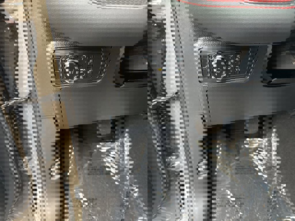 New 2026 Ford Explorer ST-Line image 31