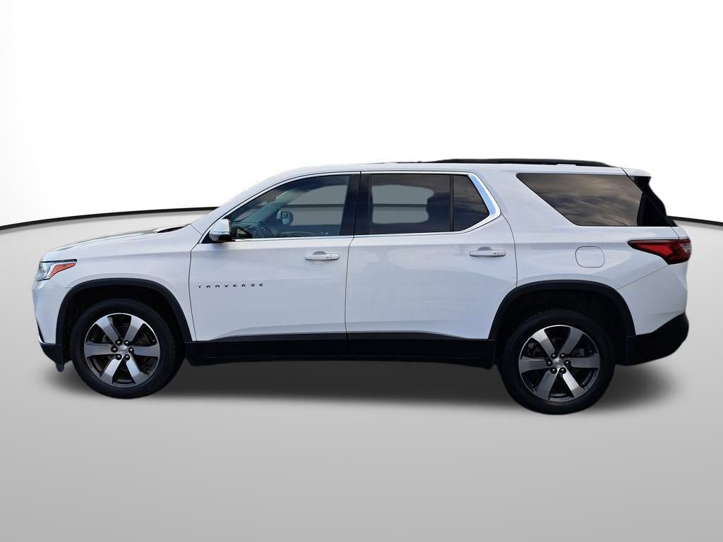 Used 2019 Chevrolet Traverse LT w/ LT Premium Package image 2