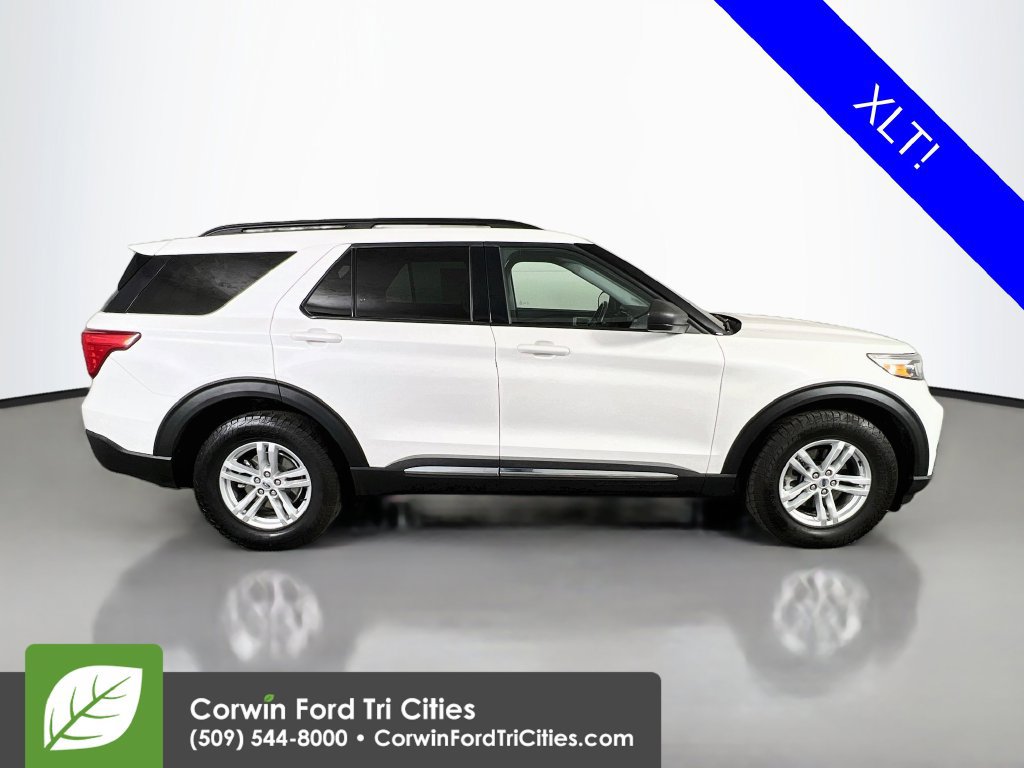 Used 2022 Ford Explorer XLT w/ Equipment Group 202A AWD/4WD image 19