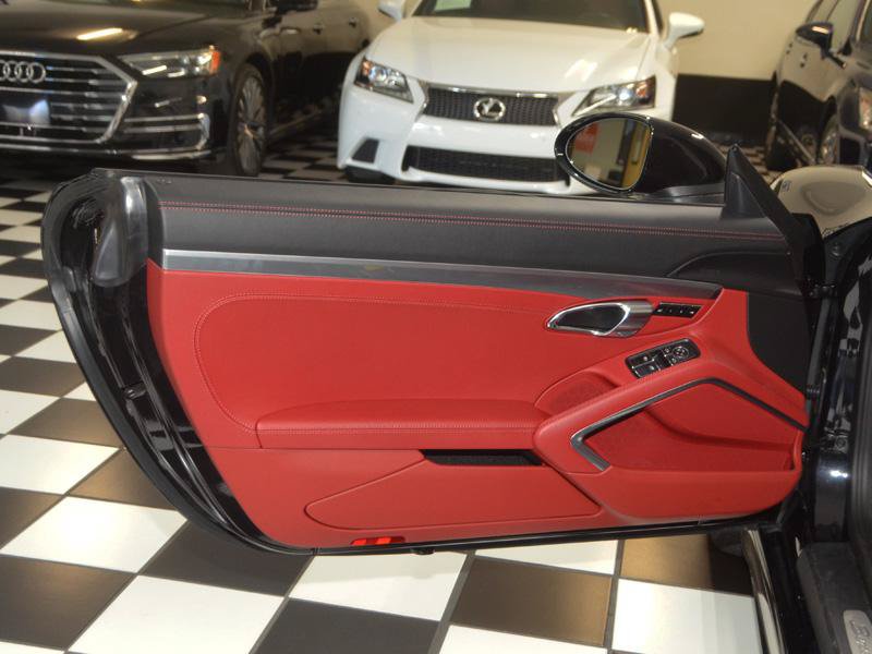 Used 2019 Porsche 718 Boxster S RWD image 17