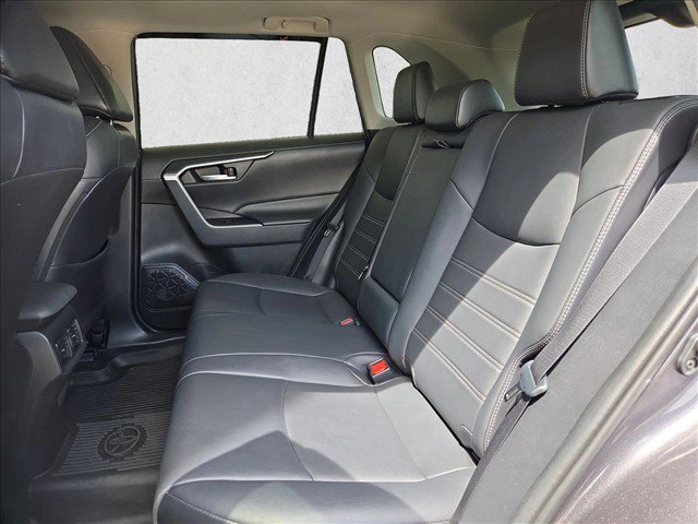 Used 2021 Toyota RAV4 XLE Premium FWD image 18