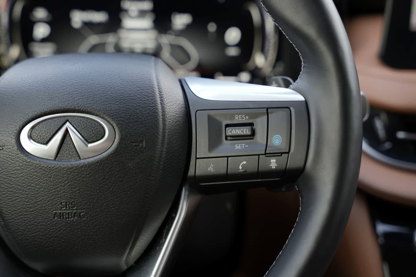 Certified 2023 INFINITI QX60 Sensory w/ Cargo Package AWD/4WD image 11