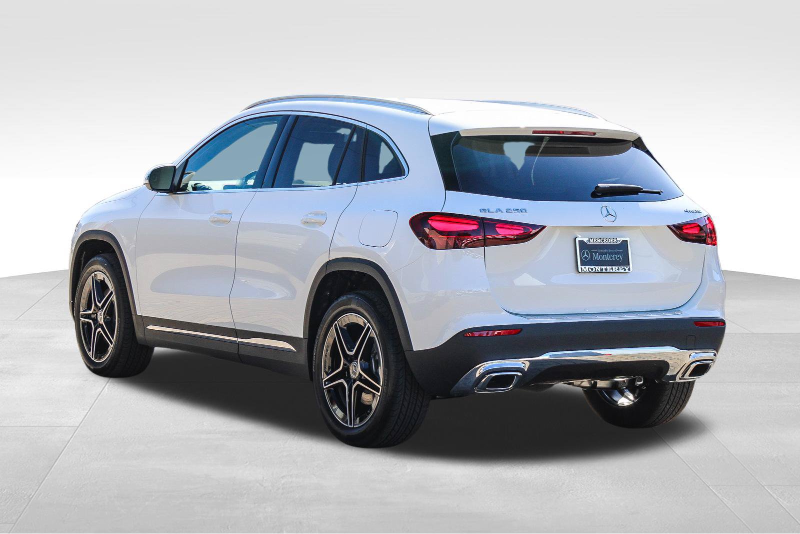 New 2026 Mercedes-Benz GLA 250 4MATIC image 6