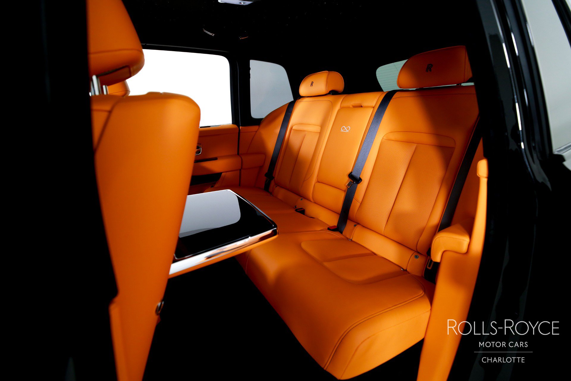 New 2026 Rolls-Royce Cullinan Black Badge image 19