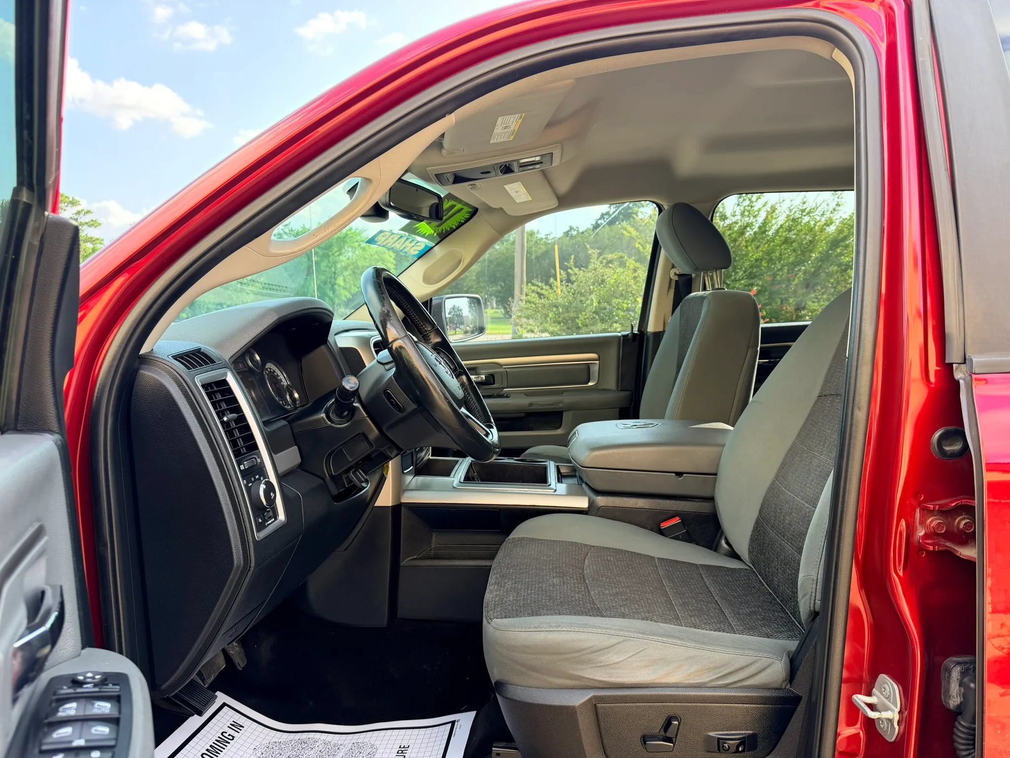 Used 2014 RAM 1500 Lone Star RWD image 10